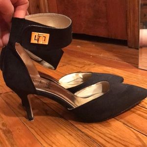 Nicole Miller Brandy Pumps Size 8
